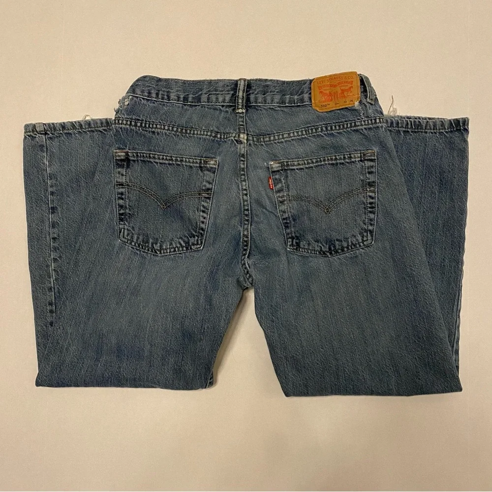 Levi’s 550 red tab blue jeans size 10 husky, 30 inch waist 25 inch inseam.